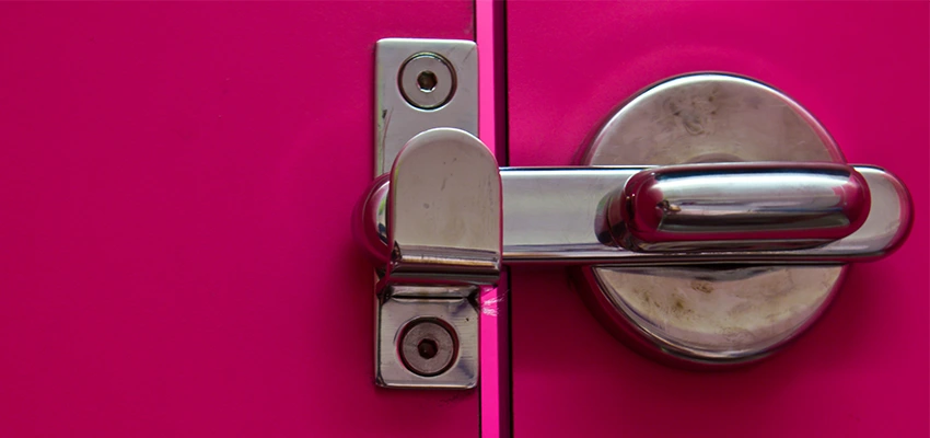 Childproof Gate Lock in Santee, California