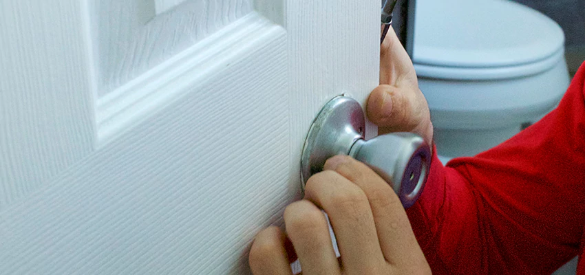 Vintage Door Knob Replacement in Santee, CA
